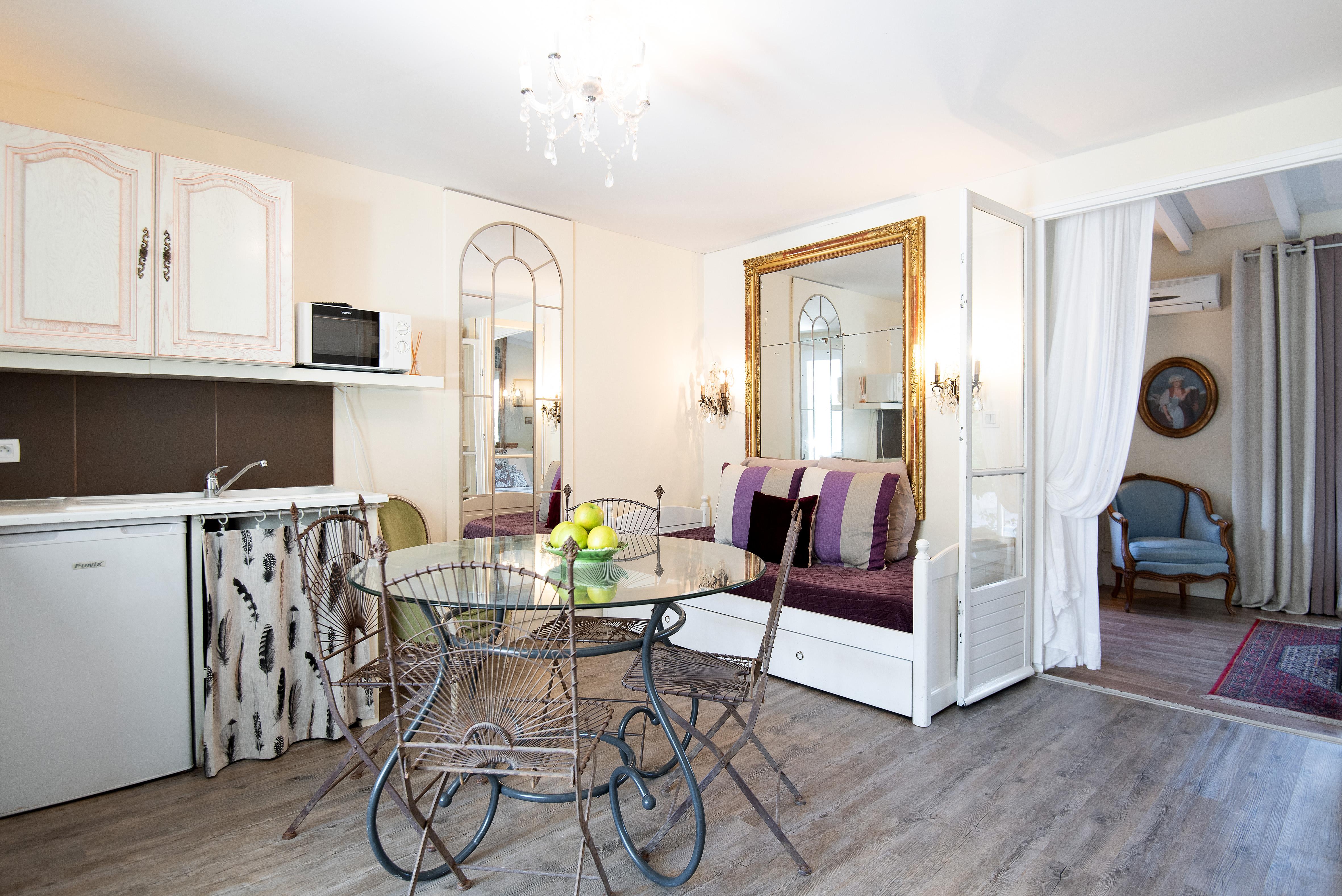 Apart-hotel Campo Di Fiori, Maisons De Charme